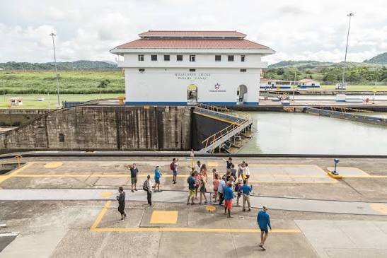 Tour to Miraflores Locks VIP Canal Tour - Canal Zone Reunion